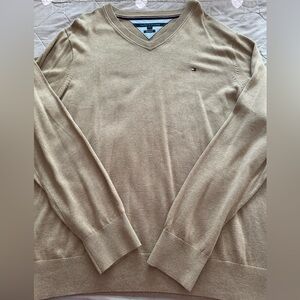 Tommy Hilfiger Men's V-Neck Sweater in Beige
